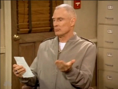 MAJOR_DAD_-_E4X03_HERES_LOOKING_AT_YOU_POL_125.jpg
