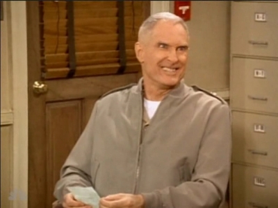 MAJOR_DAD_-_E4X03_HERES_LOOKING_AT_YOU_POL_130.jpg