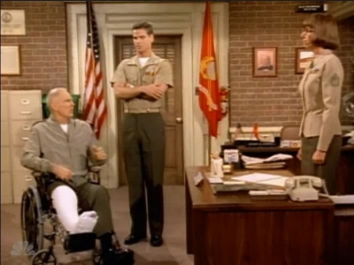 MAJOR_DAD_-_E4X03_HERES_LOOKING_AT_YOU_POL_133.jpg