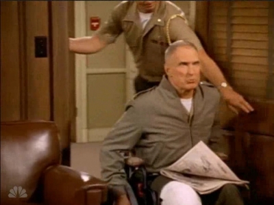 MAJOR_DAD_-_E4X03_HERES_LOOKING_AT_YOU_POL_155.jpg