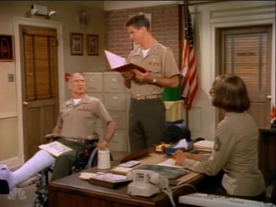 MAJOR_DAD_-_E4X04_CATERED_AFFAIR_200.jpg