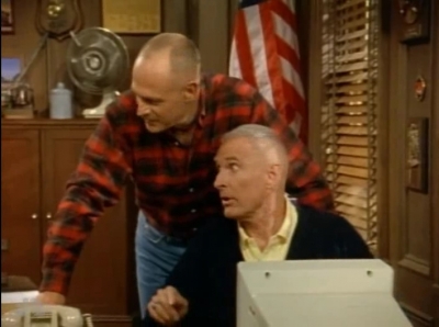 MAJOR_DAD_-_E4X05_THERES_NO_PLACE_LIKE_FARLOW_120.jpg