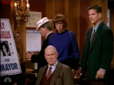 MAJOR_DAD_-_E4X06_THE_ELECTION_SHOW_225.jpg