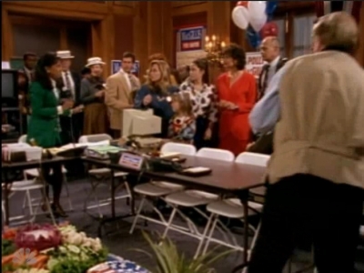 MAJOR_DAD_-_E4X06_THE_ELECTION_SHOW_252.jpg