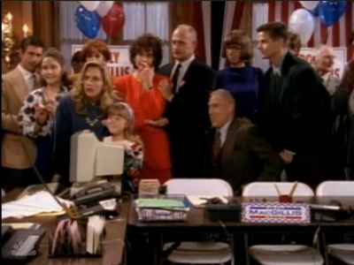 MAJOR_DAD_-_E4X06_THE_ELECTION_SHOW_256.jpg
