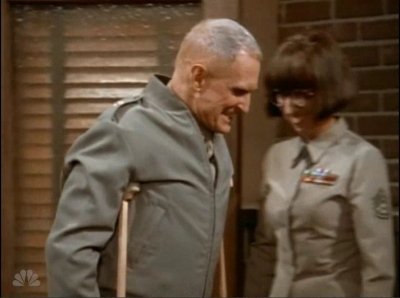 MAJOR_DAD_-_E4X08_ONE_FOR_THE_ROAD_065.jpg