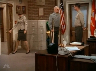 MAJOR_DAD_-_E4X08_ONE_FOR_THE_ROAD_069.jpg