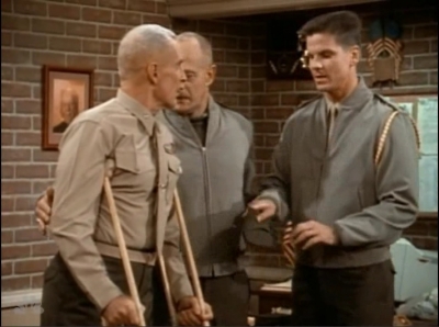 MAJOR_DAD_-_E4X08_ONE_FOR_THE_ROAD_114.jpg