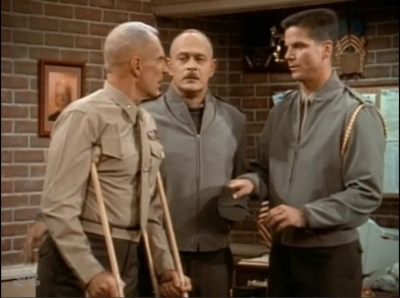 MAJOR_DAD_-_E4X08_ONE_FOR_THE_ROAD_116.jpg