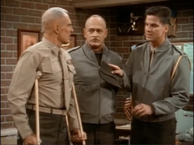 MAJOR_DAD_-_E4X08_ONE_FOR_THE_ROAD_118.jpg