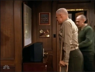 MAJOR_DAD_-_E4X09_BLUE_TENANT_HOLOWACHUCK_064.jpg