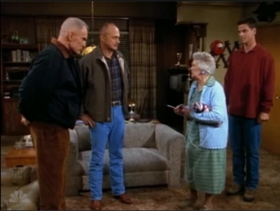 MAJOR_DAD_-_E4X09_BLUE_TENANT_HOLOWACHUCK_350.jpg