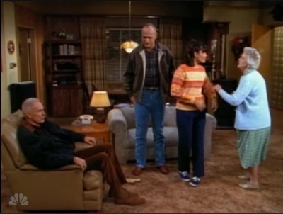 MAJOR_DAD_-_E4X09_BLUE_TENANT_HOLOWACHUCK_375.jpg