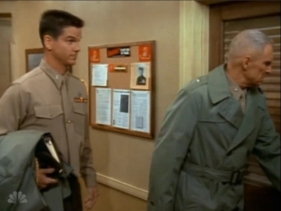 MAJOR_DAD_-_E4X10_OLD_ACQUAINTANCE_115.jpg