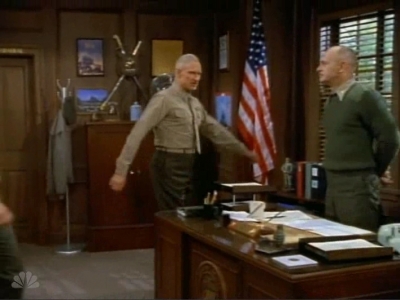 MAJOR_DAD_-_E4X12_ILL_BE_SEEING_YOU_011.jpg
