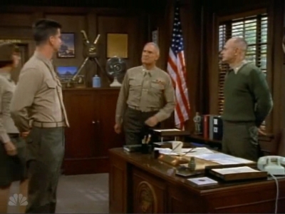 MAJOR_DAD_-_E4X12_ILL_BE_SEEING_YOU_012.jpg