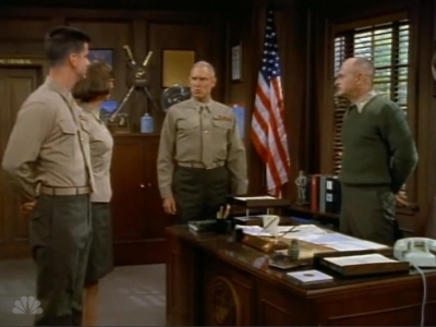 MAJOR_DAD_-_E4X12_ILL_BE_SEEING_YOU_016.jpg