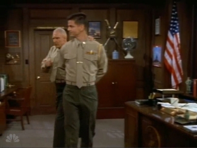 MAJOR_DAD_-_E4X12_ILL_BE_SEEING_YOU_039.jpg
