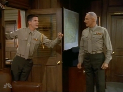 MAJOR_DAD_-_E4X12_ILL_BE_SEEING_YOU_044.jpg