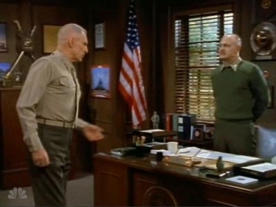 MAJOR_DAD_-_E4X12_ILL_BE_SEEING_YOU_050.jpg