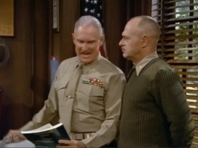 MAJOR_DAD_-_E4X12_ILL_BE_SEEING_YOU_097.jpg