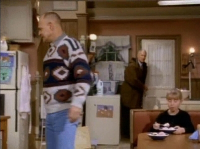 MAJOR_DAD_-_E4X13_NIGHT_SCHOOL_349.jpg