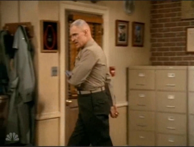 MAJOR_DAD_-_E4X14_PIANO_LESSON_004.jpg
