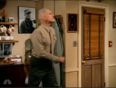 MAJOR_DAD_-_E4X14_PIANO_LESSON_006.jpg