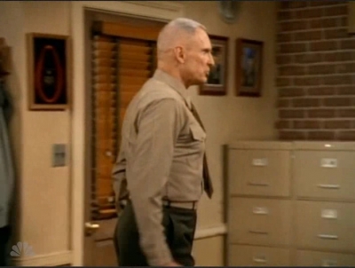 MAJOR_DAD_-_E4X14_PIANO_LESSON_027.jpg