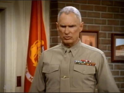 MAJOR_DAD_-_E4X14_PIANO_LESSON_086.jpg