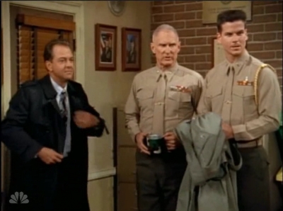 MAJOR_DAD_-_E4X15_COME_RAIN_OR_COME_SHINE_067.jpg