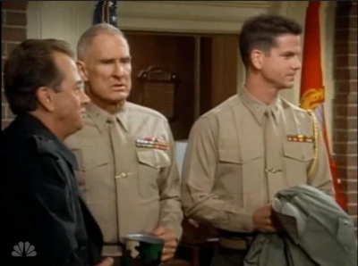 MAJOR_DAD_-_E4X15_COME_RAIN_OR_COME_SHINE_069.jpg