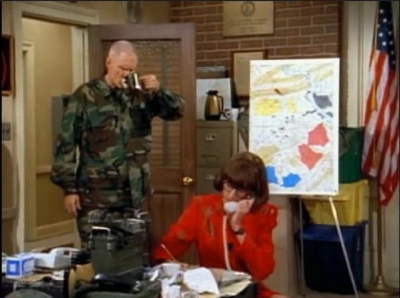 MAJOR_DAD_-_E4X15_COME_RAIN_OR_COME_SHINE_334.jpg