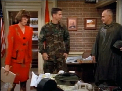 MAJOR_DAD_-_E4X15_COME_RAIN_OR_COME_SHINE_352.jpg