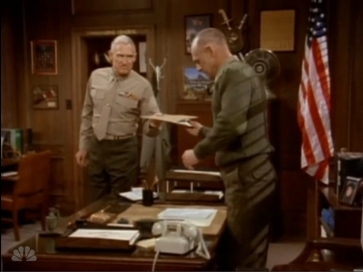 MAJOR_DAD_-_E4X18_THE_SMELL_OF_GREASE_PAINT_031.jpg