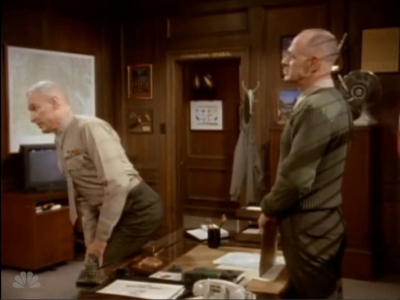 MAJOR_DAD_-_E4X18_THE_SMELL_OF_GREASE_PAINT_162.jpg