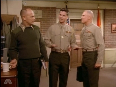 MAJOR_DAD_-_E4X19_GUNNY_GETS_ROBBED_036.jpg
