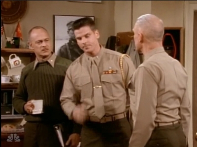 MAJOR_DAD_-_E4X19_GUNNY_GETS_ROBBED_043.jpg