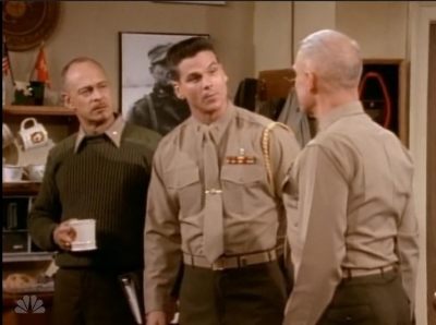 MAJOR_DAD_-_E4X19_GUNNY_GETS_ROBBED_046.jpg