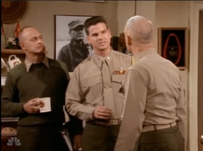 MAJOR_DAD_-_E4X19_GUNNY_GETS_ROBBED_069.jpg