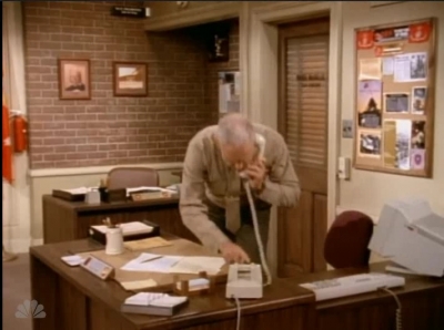 MAJOR_DAD_-_E4X19_GUNNY_GETS_ROBBED_117.jpg