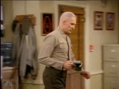 MAJOR_DAD_-_E4X19_GUNNY_GETS_ROBBED_127.jpg