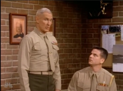 MAJOR_DAD_-_E4X19_GUNNY_GETS_ROBBED_173.jpg