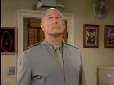 MAJOR_DAD_-_E4X19_GUNNY_GETS_ROBBED_183.jpg