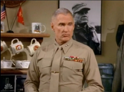 MAJOR_DAD_-_E4X19_GUNNY_GETS_ROBBED_197.jpg
