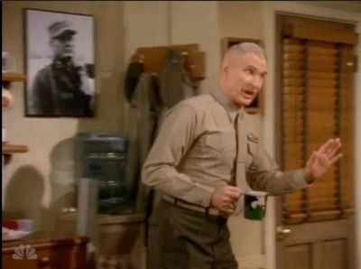 MAJOR_DAD_-_E4X19_GUNNY_GETS_ROBBED_202.jpg