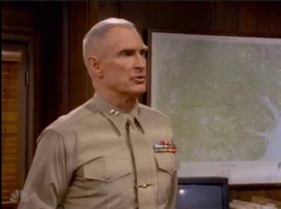 MAJOR_DAD_-_E4X19_GUNNY_GETS_ROBBED_212.jpg
