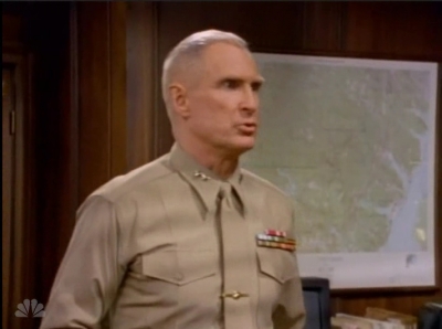 MAJOR_DAD_-_E4X19_GUNNY_GETS_ROBBED_213.jpg