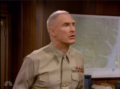 MAJOR_DAD_-_E4X19_GUNNY_GETS_ROBBED_217.jpg