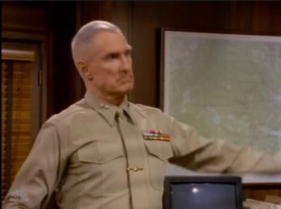 MAJOR_DAD_-_E4X19_GUNNY_GETS_ROBBED_218.jpg